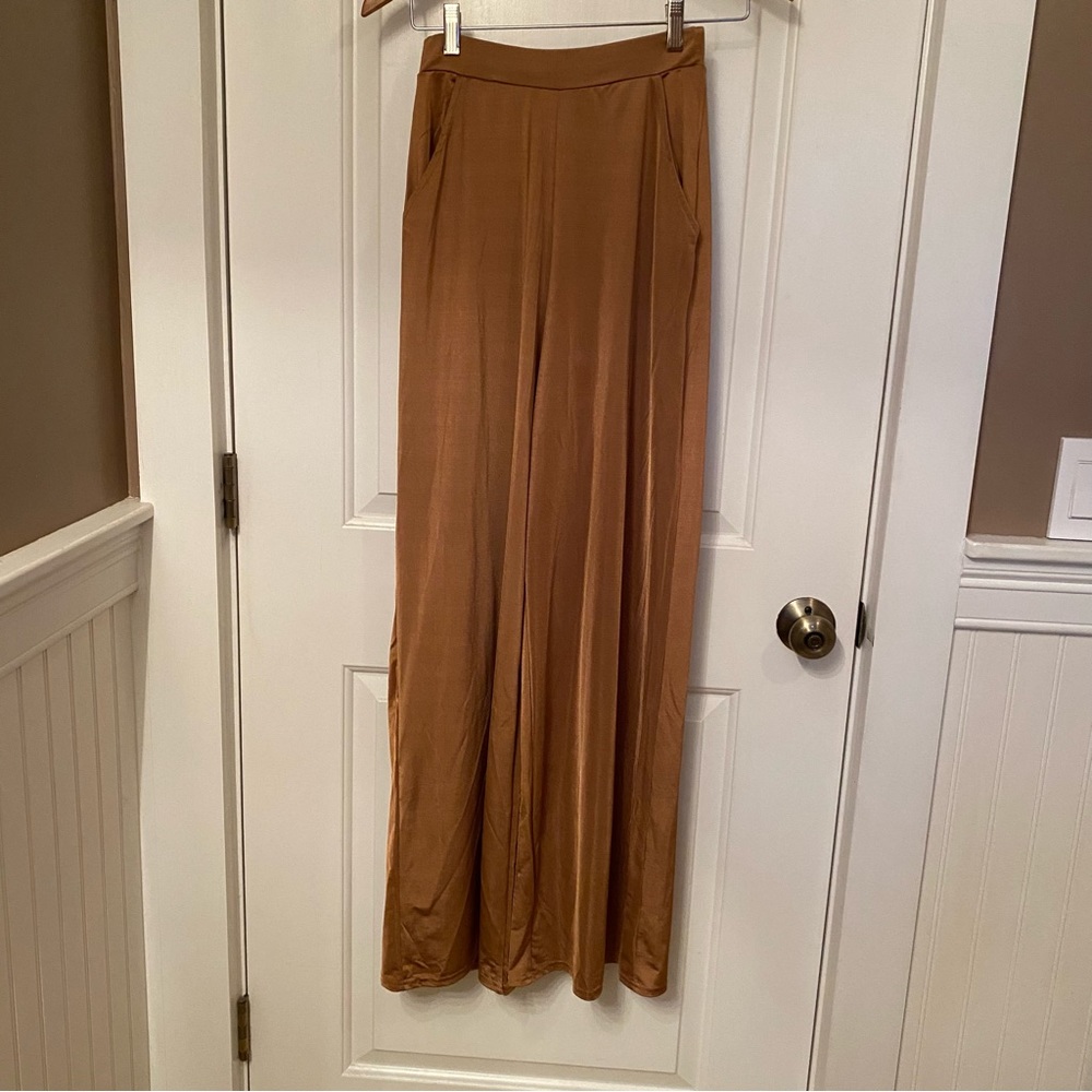 BOOHOO NIGHT PANTS WIDE LEG BRONZE GOLD POCKETS PULL ON ELASTIC WAIST SIZE 4